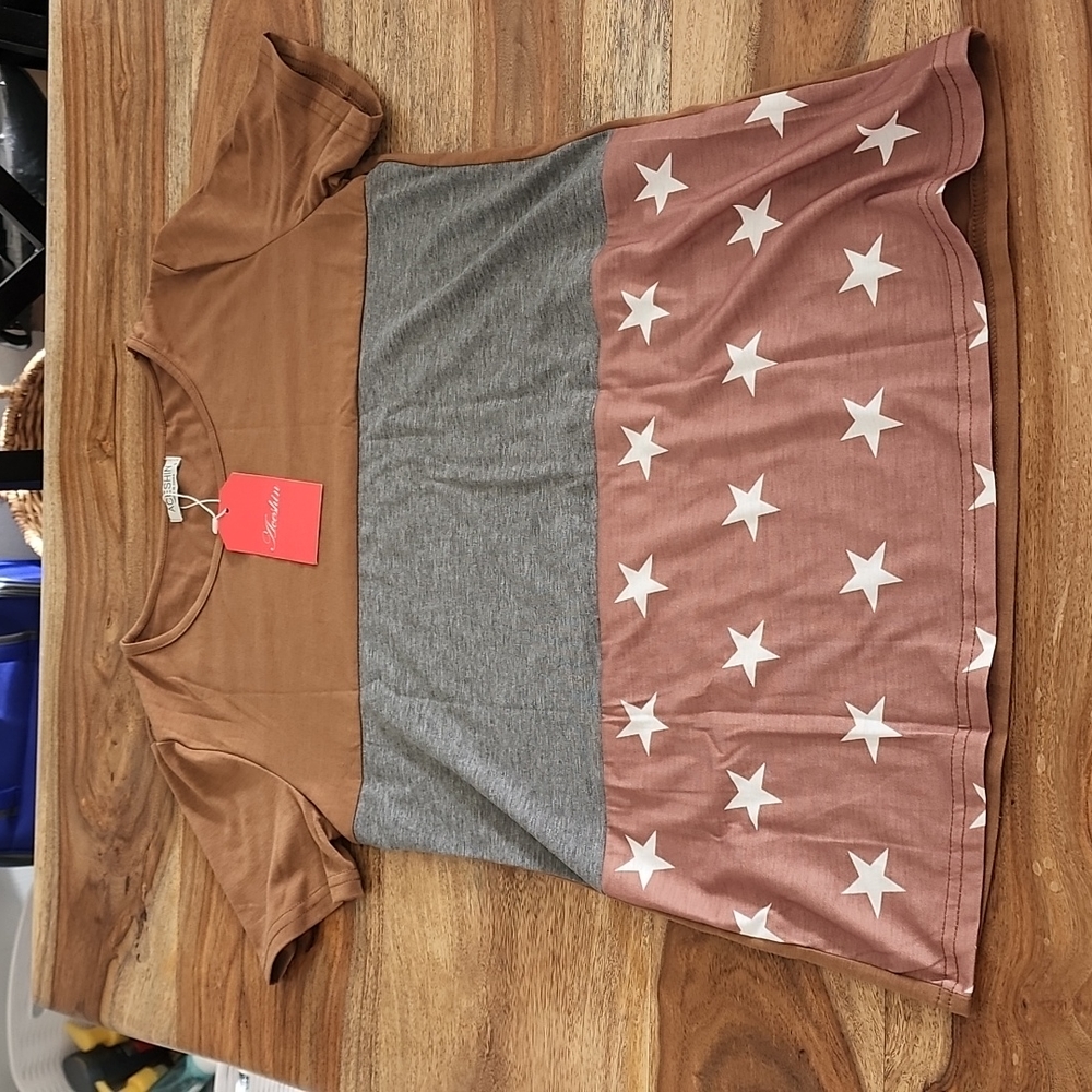 Short sleeve top